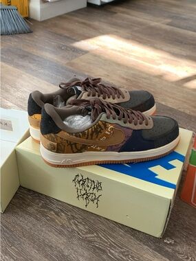 Nike Air Force 1 Low Travis Scott x cactus jack with box and shoestrings